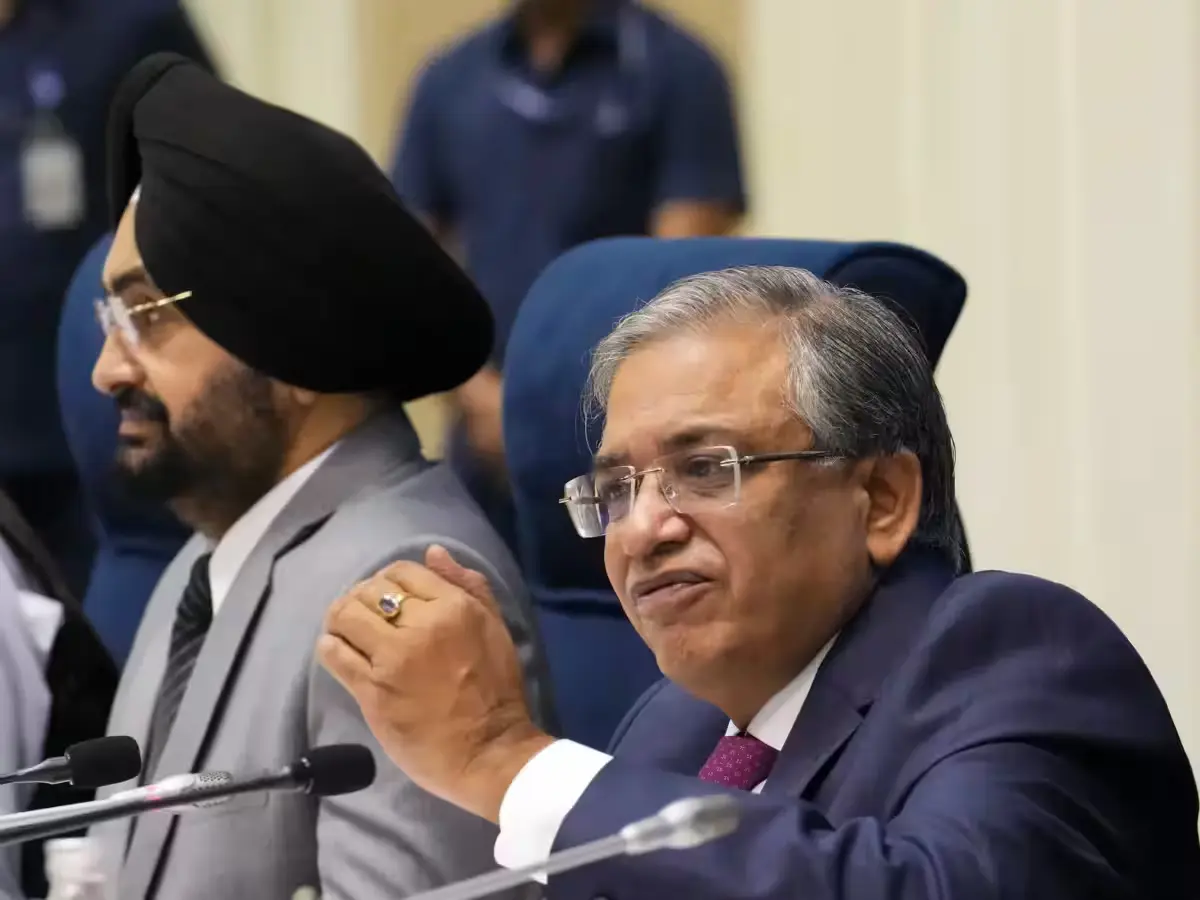 sir row key disagreements within election commission