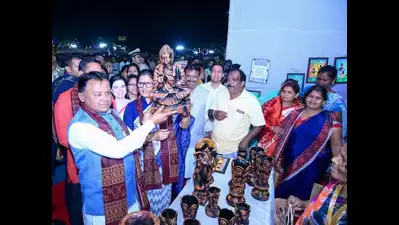 cm inaugurates women business mela 20