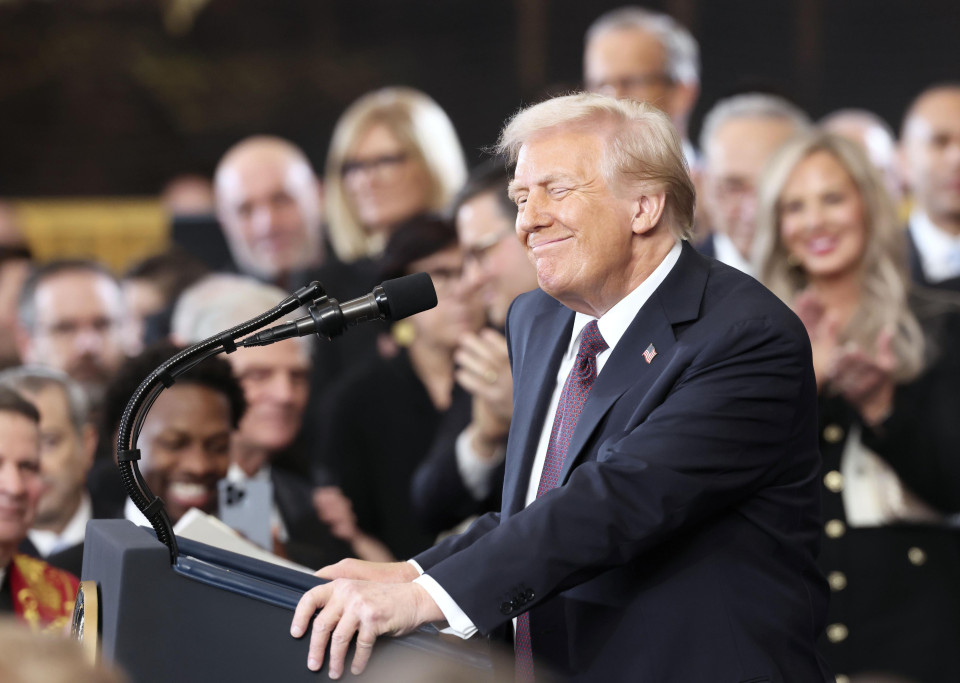 uploads/27151950_trump.jpg