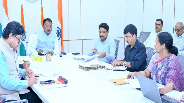 odisha government to appoint 1840 doctors and 5000 paramedical staff