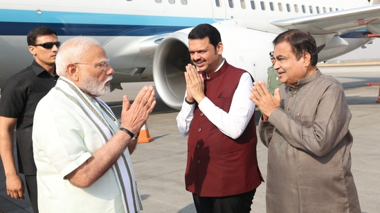 uploads/480124539_PM_Modi_retirement_devendra_fadnavis__1743415683207_1743415683466.webp