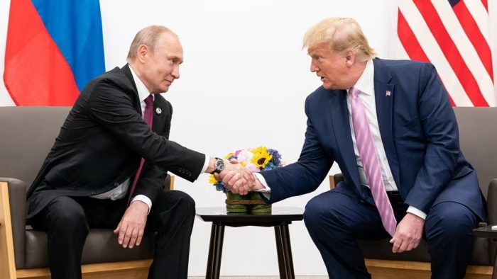 uploads/489130336_trump_putin.webp