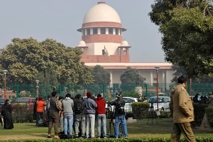 uploads/644155726_Supreme_Court_election_commissioners_720x480.webp
