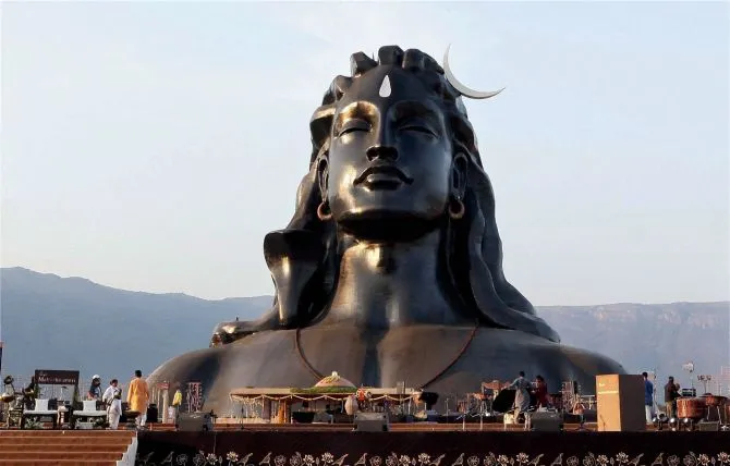 uploads/683115624_isha.webp