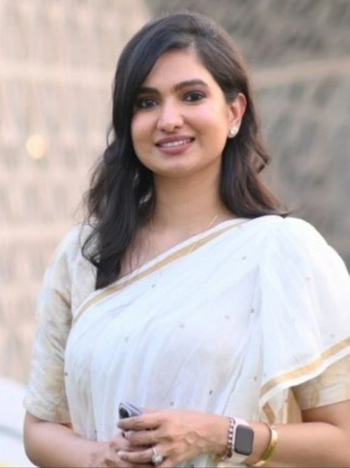 uploads/817180215_sofia_firdous_080853329_3x4.webp