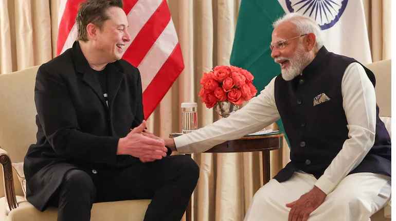 uploads/882180158_elonmusk.webp