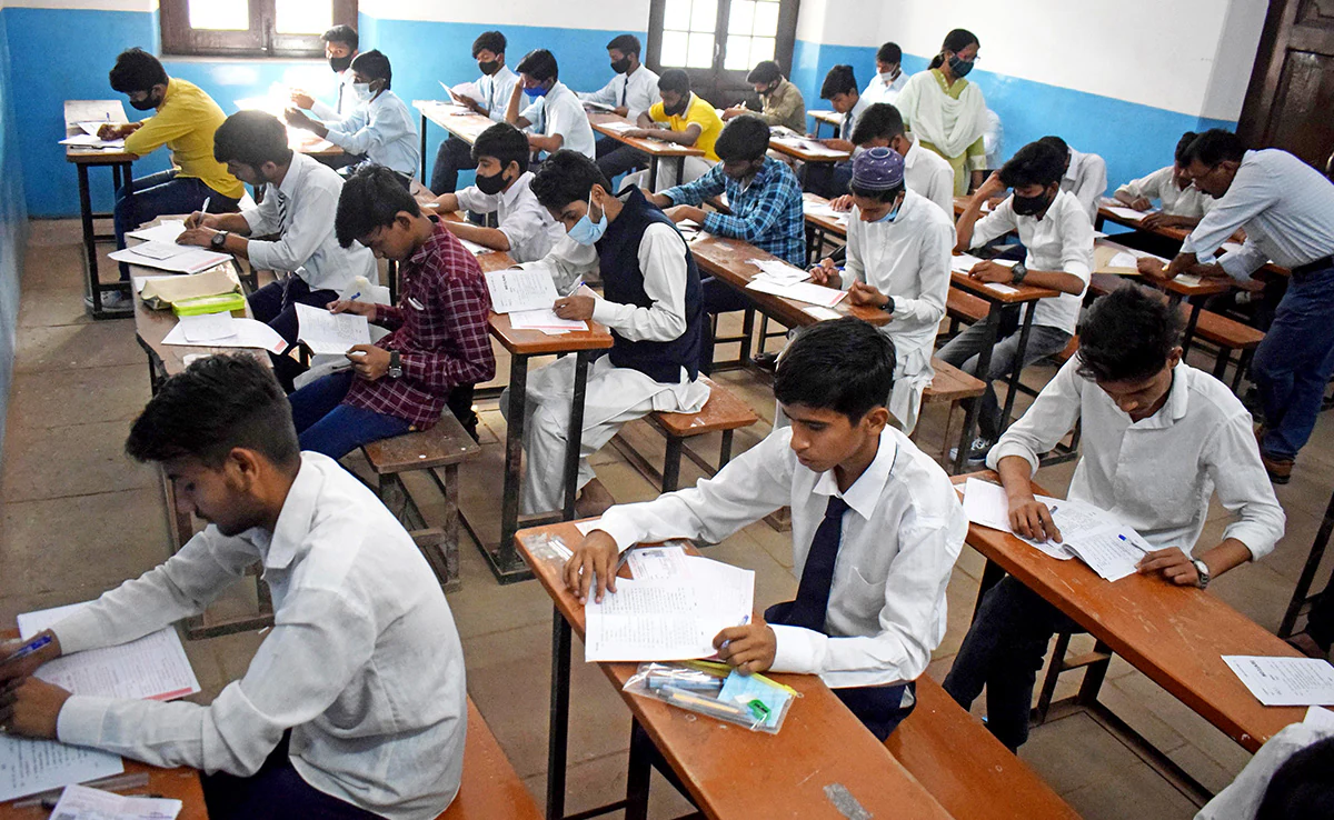 cbse enforces 75 attendance rule for board exams